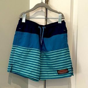 Vineyard Vines Boys Chappy Swim Trunks (size 6)